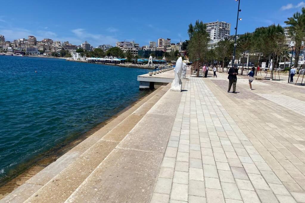 City Beach Apartment Sarandë Buitenkant foto